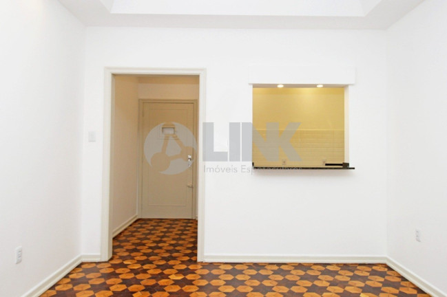 Imagem Apartamento com 3 Quartos à Venda, 101 m² em Moinhos De Vento - Porto Alegre Imagem Apartamento com 3 Quartos à Venda, 101 m² em Moinhos De Vento - Porto Alegre