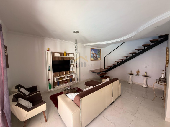 Imagem Casa com 4 Quartos à Venda, 300 m² em Residencial Barravento - Goiânia Imagem Casa com 4 Quartos à Venda, 300 m² em Residencial Barravento - Goiânia