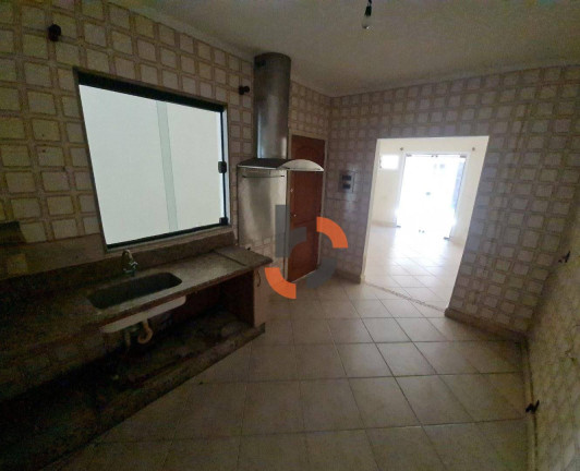 Imagem Casa com 6 Quartos à Venda, 300 m² em Jardim Alvorada - Nova Iguaçu