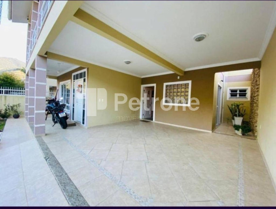 Imagem Casa com 3 Quartos à Venda, 340 m² em Calheiros - Governador Celso Ramos Imagem Casa com 3 Quartos à Venda, 340 m² em Calheiros - Governador Celso Ramos