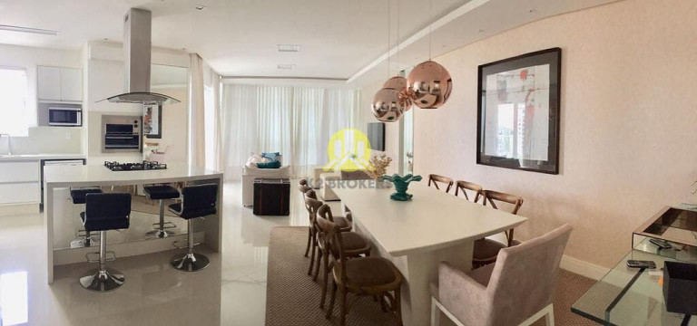 Imagem Cobertura com 4 Quartos à Venda, 257 m² em Centro - Balneário Camboriú Imagem Cobertura com 4 Quartos à Venda, 257 m² em Centro - Balneário Camboriú