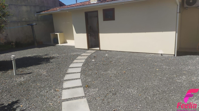 Imagem Casa com 4 Quartos à Venda, 172 m² em Campeche - Florianópolis Imagem Casa com 4 Quartos à Venda, 172 m² em Campeche - Florianópolis