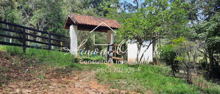 Imagem Chácara com 4 Quartos à Venda, 27.000 m² em Campinas - Pindamonhangaba Imagem Chácara com 4 Quartos à Venda, 27.000 m² em Campinas - Pindamonhangaba