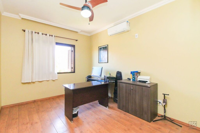 Imagem Casa com 3 Quartos à Venda, 150 m² em Guarujá - Porto Alegre Imagem Casa com 3 Quartos à Venda, 150 m² em Guarujá - Porto Alegre