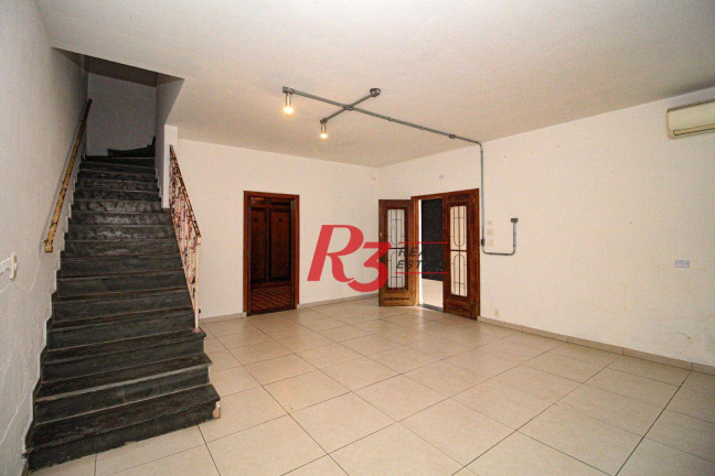 Imagem Casa com 3 Quartos à Venda ou Locação, 170 m² em Boqueirão - Santos Imagem Casa com 3 Quartos à Venda ou Locação, 170 m² em Boqueirão - Santos