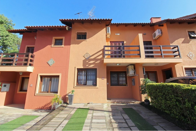 Imagem Casa com 3 Quartos à Venda, em Cavalhada - Porto Alegre Imagem Casa com 3 Quartos à Venda, em Cavalhada - Porto Alegre