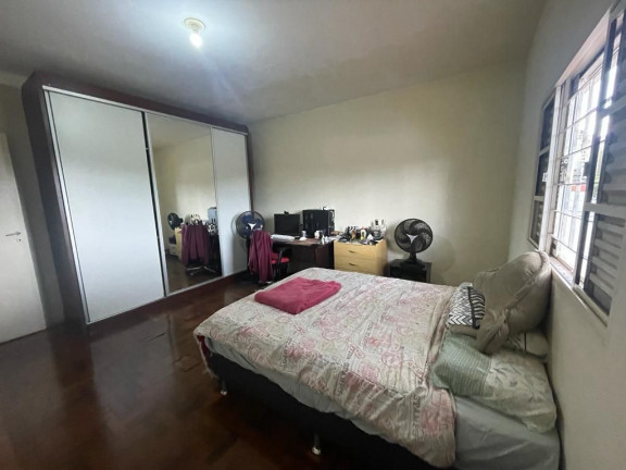 Imagem Casa com 3 Quartos à Venda, 280 m² em Judith - Londrina Imagem Casa com 3 Quartos à Venda, 280 m² em Judith - Londrina