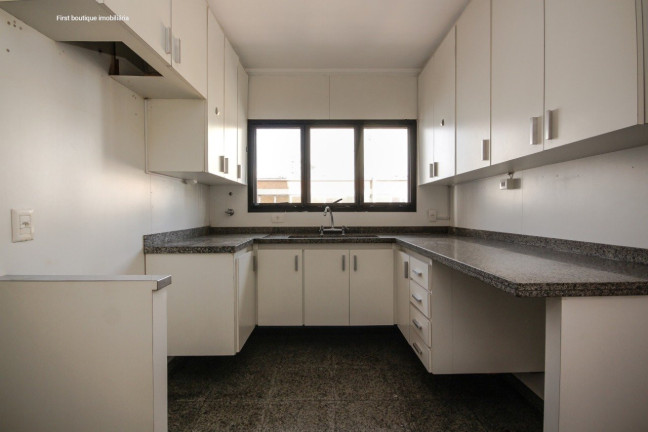 Imagem Apartamento com 3 Quartos à Venda ou Locação, em Itaim Bibi - São Paulo Imagem Apartamento com 3 Quartos à Venda ou Locação, em Itaim Bibi - São Paulo