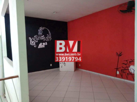 Imagem Casa com 3 Quartos à Venda, 340 m² em Ramos - Rio De Janeiro