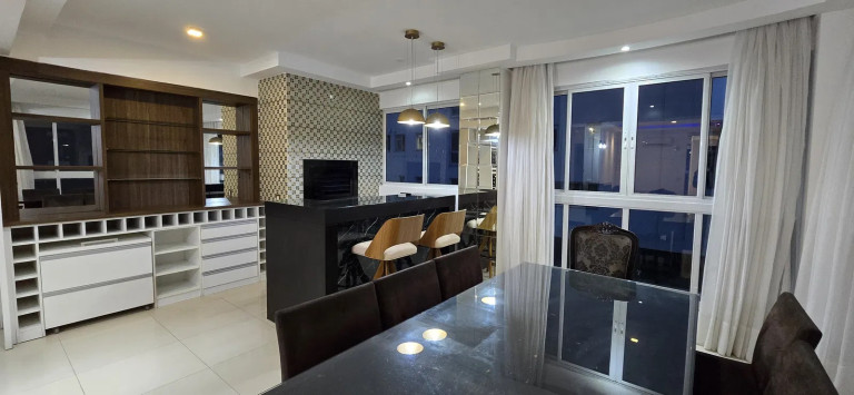 Imagem Apartamento com 3 Quartos à Venda, 134 m² em Centro - Balneário Camboriú Imagem Apartamento com 3 Quartos à Venda, 134 m² em Centro - Balneário Camboriú