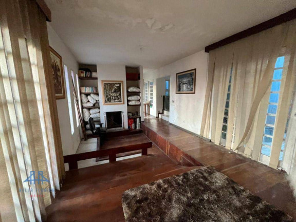 Imagem Casa com 5 Quartos à Venda, 364 m² em Centro - Florianópolis Imagem Casa com 5 Quartos à Venda, 364 m² em Centro - Florianópolis