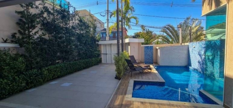 Imagem Casa com 3 Quartos à Venda, 280 m² em Jacarepaguá - Rio De Janeiro