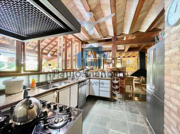 Imagem Casa de Condomínio com 3 Quartos à Venda, 363 m² em Chácara Santa Lúcia Dos Ypes - Carapicuíba Imagem Casa de Condomínio com 3 Quartos à Venda, 363 m² em Chácara Santa Lúcia Dos Ypes - Carapicuíba