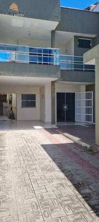Imagem Casa com 4 Quartos à Venda, 208 m² em Cajazeiras - Fortaleza Imagem Casa com 4 Quartos à Venda, 208 m² em Cajazeiras - Fortaleza