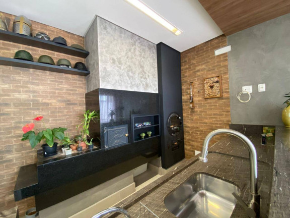 Imagem Sobrado com 4 Quartos à Venda, 413 m² em Centro - Cascavel