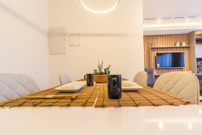 Imagem Apartamento com 2 Quartos à Venda, 61 m² em Azenha - Porto Alegre Imagem Apartamento com 2 Quartos à Venda, 61 m² em Azenha - Porto Alegre