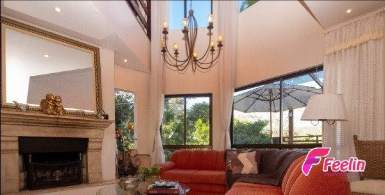 Imagem Casa com 5 Quartos à Venda, 270 m² em Carvoeira - Florianópolis Imagem Casa com 5 Quartos à Venda, 270 m² em Carvoeira - Florianópolis