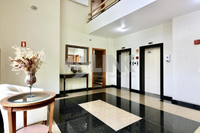 Imagem Apartamento com 3 Quartos à Venda, 148 m² em Petrópolis - Porto Alegre Imagem Apartamento com 3 Quartos à Venda, 148 m² em Petrópolis - Porto Alegre