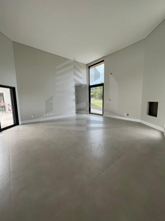 Imagem Casa com 3 Quartos à Venda, 100 m² em Santa Regina - Camboriú Imagem Casa com 3 Quartos à Venda, 100 m² em Santa Regina - Camboriú