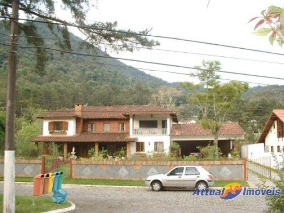 Casa com 4 Quartos à Venda, 550 m² em Comary - Teresópolis