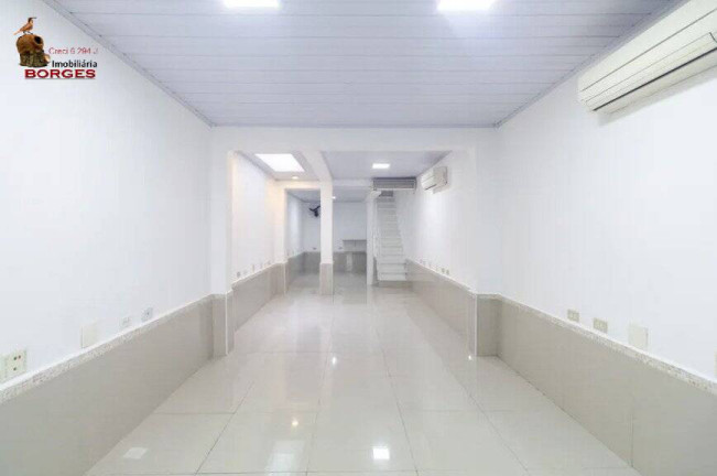 Imagem Casa com 7 Quartos à Venda, 180 m² em Jardim Aeroporto - São Paulo