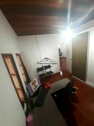 Imagem Casa com 5 Quartos à Venda, 280 m² em Cecap - Guaratinguetá Imagem Casa com 5 Quartos à Venda, 280 m² em Cecap - Guaratinguetá
