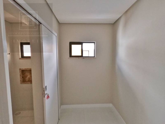 Imagem Casa de Condomínio com 4 Quartos à Venda, 180 m² em Lagoa Redonda - Fortaleza