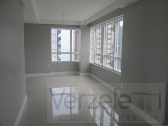 Imagem Apartamento com 3 Quartos à Venda, 136 m² em Centro - Balneário Camboriú Imagem Apartamento com 3 Quartos à Venda, 136 m² em Centro - Balneário Camboriú