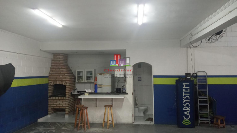 Imagem Galpão à Venda ou Locação, 250 m² em Vila Guilhermina - São Paulo
