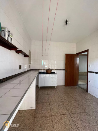 Imagem Casa com 5 Quartos à Venda, 280 m² em Alto Do Cristo - Taubaté Imagem Casa com 5 Quartos à Venda, 280 m² em Alto Do Cristo - Taubaté