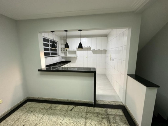 Casa com 3 Quartos à Venda, 145 m² em Aparecida - Santos