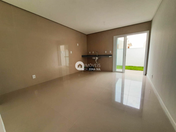 Imagem Casa com 2 Quartos à Venda, 91 m²