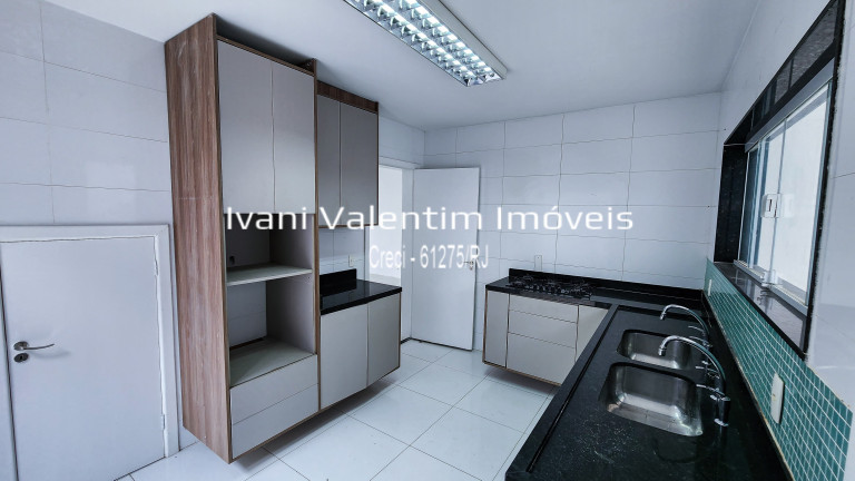 Imagem Casa com 4 Quartos à Venda, 240 m² em Recreio Dos Bandeirantes - Rio De Janeiro