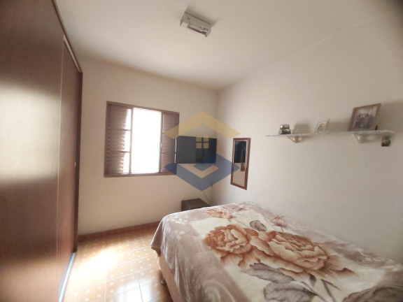 Imagem Casa com 4 Quartos à Venda, 215 m² em Vila Galvão - Jundiaí