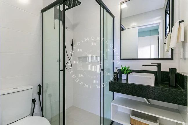 Imagem Imóvel com 1 Quarto à Venda, 30 m² em Pantanal - Florianópolis Imagem Imóvel com 1 Quarto à Venda, 30 m² em Pantanal - Florianópolis