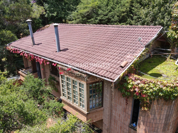 Imagem Casa com 4 Quartos à Venda, 410 m² em Região Do Toriba - Campos Do Jordão Imagem Casa com 4 Quartos à Venda, 410 m² em Região Do Toriba - Campos Do Jordão