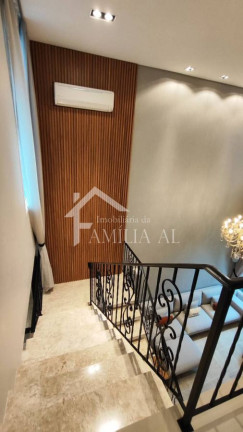 Imagem Casa com 3 Quartos à Venda, 320 m² em América - Joinville