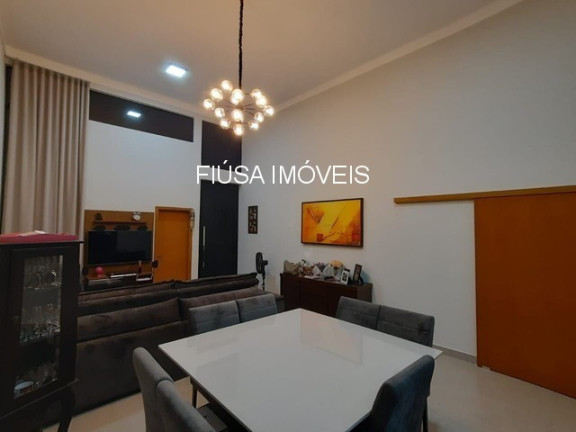 Imagem Casa com 3 Quartos à Venda, 350 m² em Vila Do Golf - Ribeirão Preto Imagem Casa com 3 Quartos à Venda, 350 m² em Vila Do Golf - Ribeirão Preto