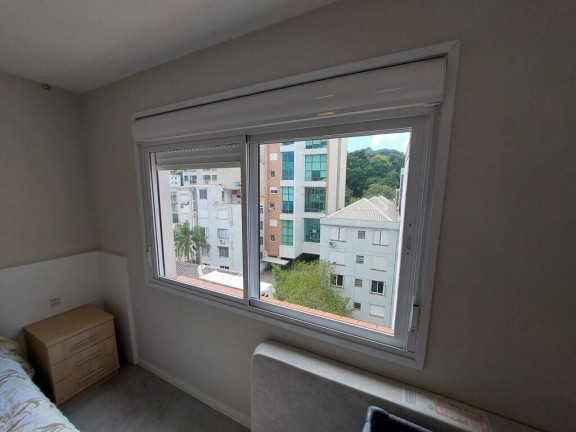 Imagem Imóvel com 1 Quarto à Venda, 42 m² em Centro Histórico - Porto Alegre Imagem Imóvel com 1 Quarto à Venda, 42 m² em Centro Histórico - Porto Alegre