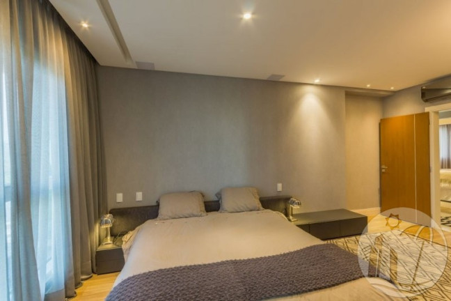 Imagem Apartamento com 4 Quartos à Venda, 191 m² em Centro - Balneário Camboriú Imagem Apartamento com 4 Quartos à Venda, 191 m² em Centro - Balneário Camboriú