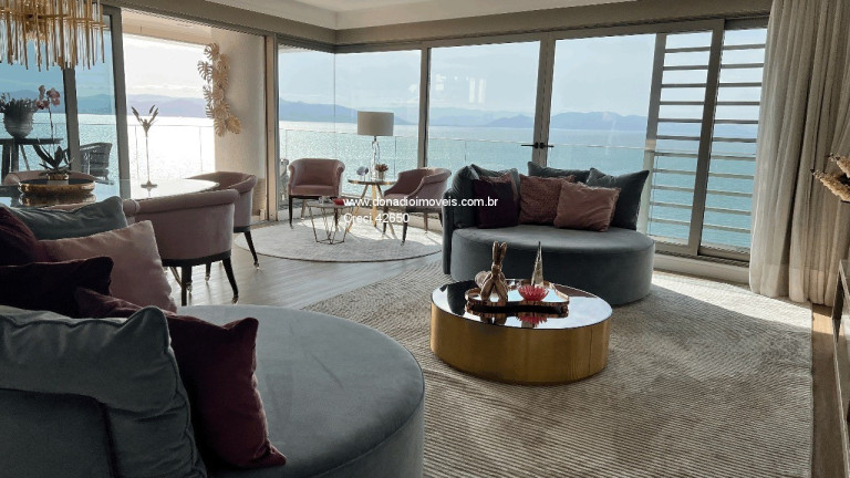 Imagem Apartamento com 3 Quartos à Venda, 209 m² em Agronômica - Florianópolis Imagem Apartamento com 3 Quartos à Venda, 209 m² em Agronômica - Florianópolis