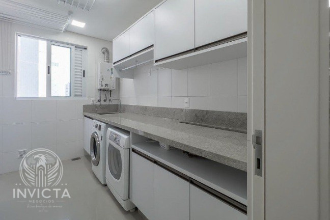 Imagem Apartamento com 3 Quartos à Venda, 217 m² em Centro - Balneário Camboriú Imagem Apartamento com 3 Quartos à Venda, 217 m² em Centro - Balneário Camboriú