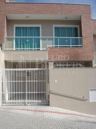 Imagem Sobrado com 3 Quartos à Venda, 125 m² em Nova Esperança - Balneário Camboriú Imagem Sobrado com 3 Quartos à Venda, 125 m² em Nova Esperança - Balneário Camboriú