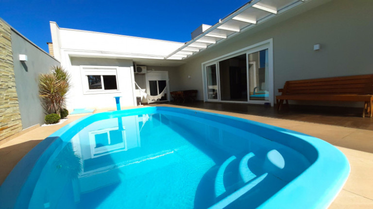 Imagem Casa com 3 Quartos à Venda, 174 m²
