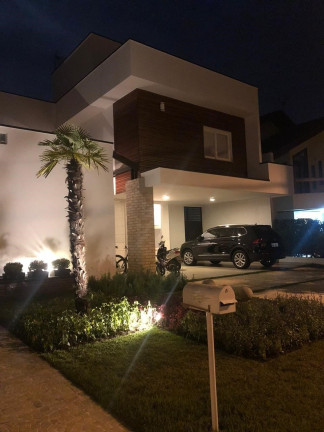 Casa de Condomínio com 4 Quartos à Venda, 350 m² em Taubaté Village - Taubaté