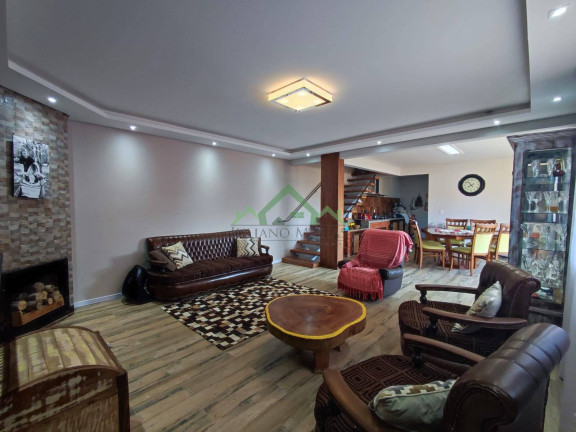 Casa com 4 Quartos à Venda, 144 m² em Centro - Balneário Barra Do Sul