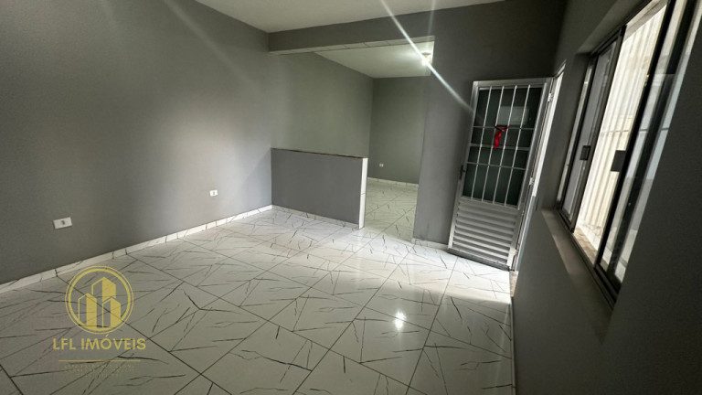 Imagem Casa com 1 Quarto para Alugar,  em Bandeiras - Osasco