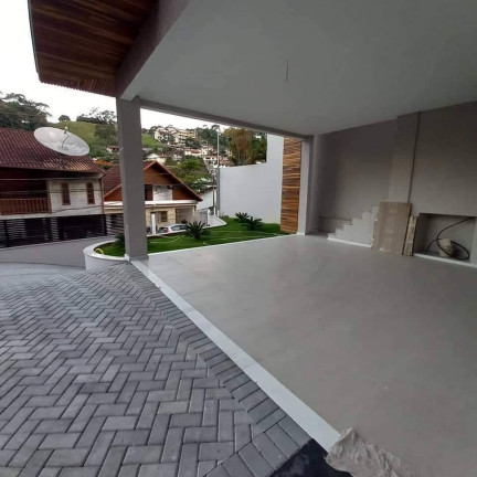 Imagem Casa com 4 Quartos à Venda, em Conego - Nova Friburgo Imagem Casa com 4 Quartos à Venda, em Conego - Nova Friburgo