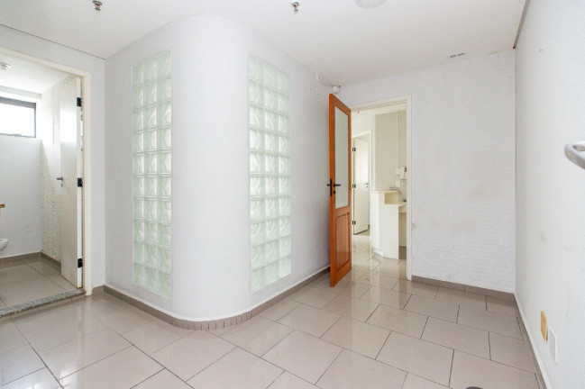 Ponto Comercial à Venda, 52 m² em Moema - São Paulo