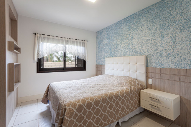 Imagem Casa com 4 Quartos à Venda, 335 m² em Paraíso - Torres Imagem Casa com 4 Quartos à Venda, 335 m² em Paraíso - Torres